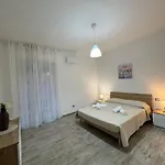 Brorent - La Vite Dorata Coast Appartamento *